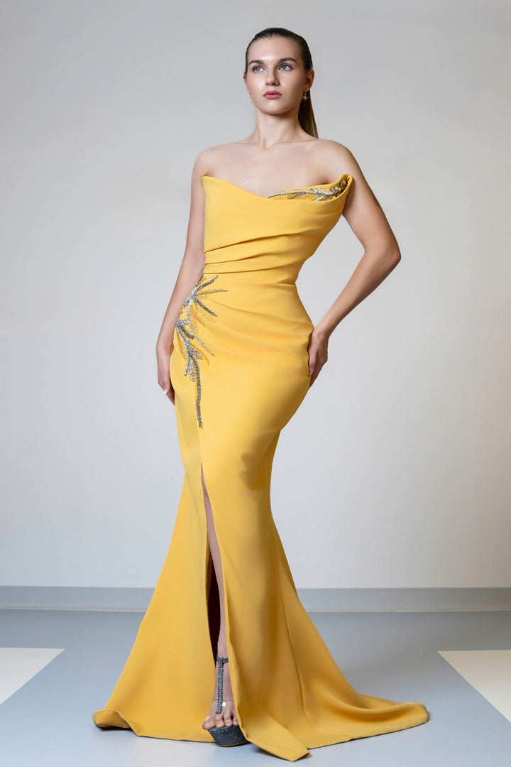 MNM Couture V02051
