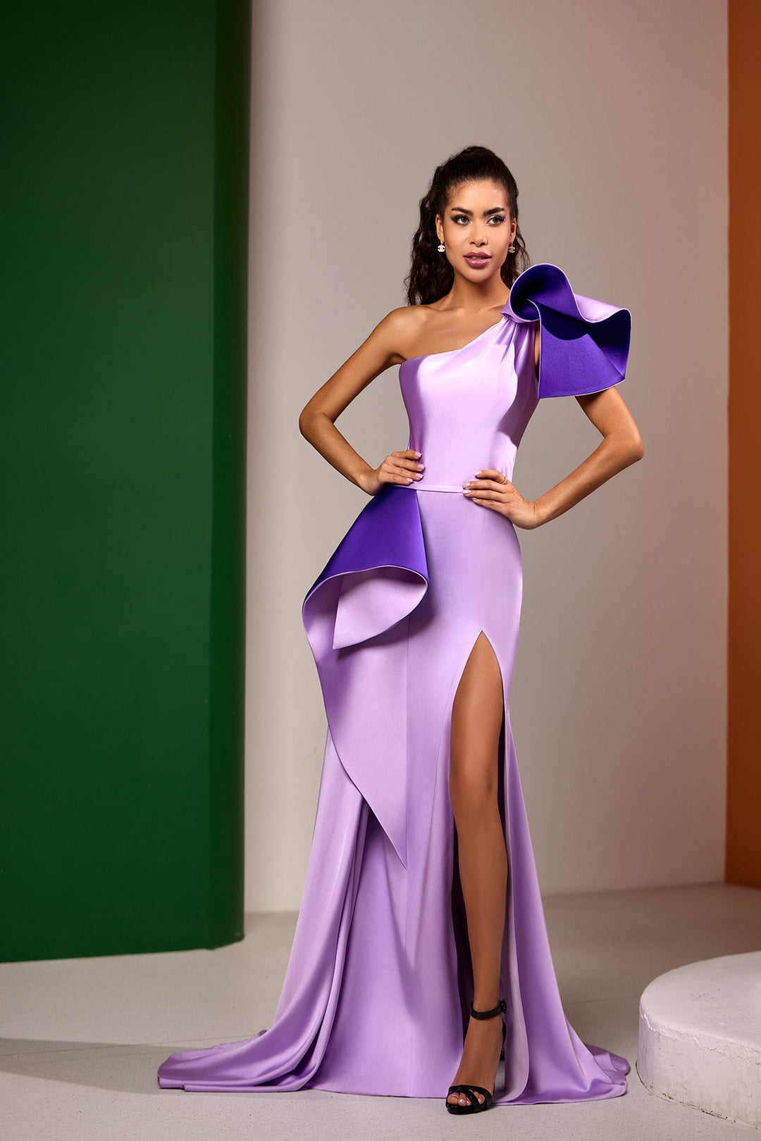 سارة بدر CR0038