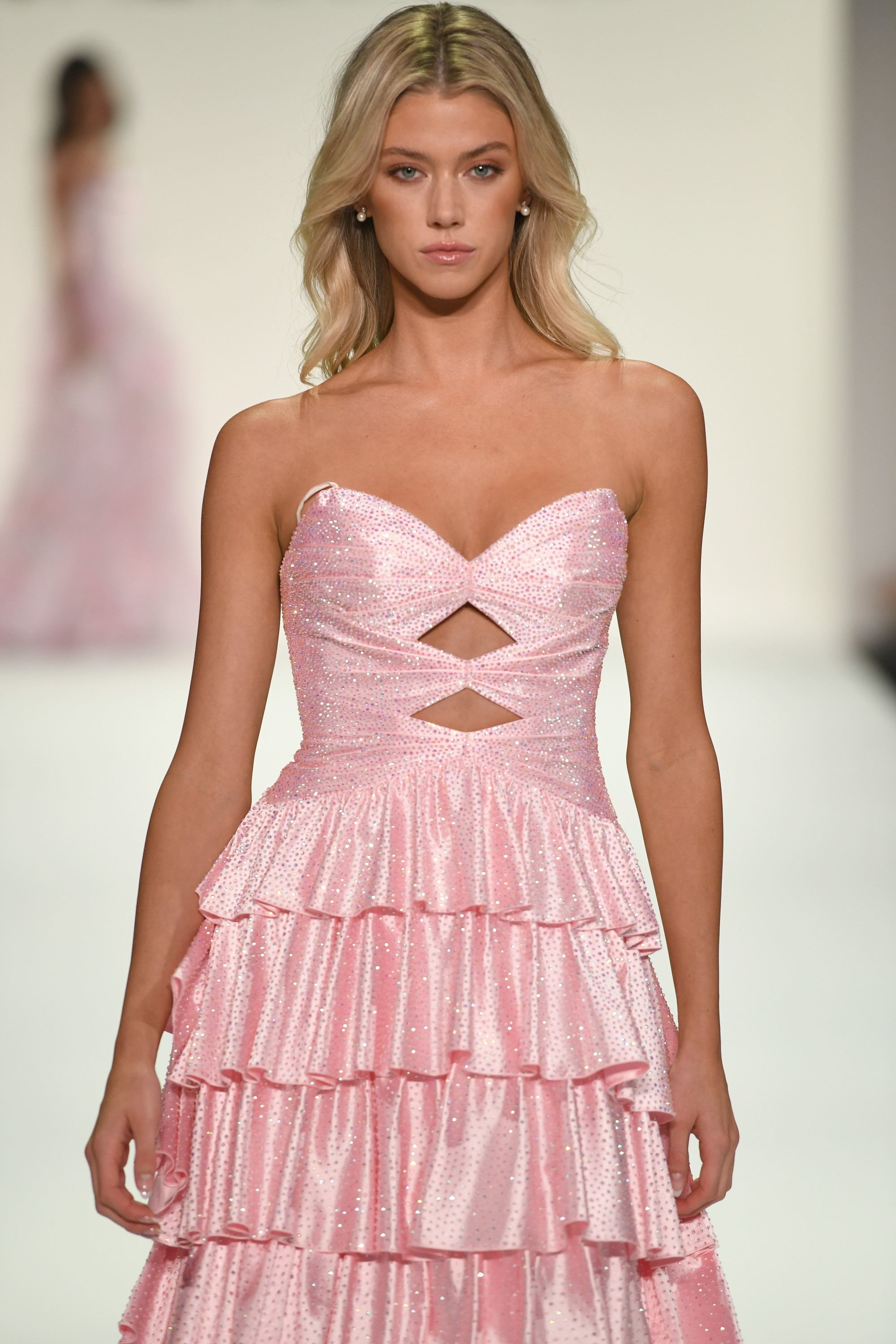acelin strapless metallic ruffle dress Sherri Hill 57416