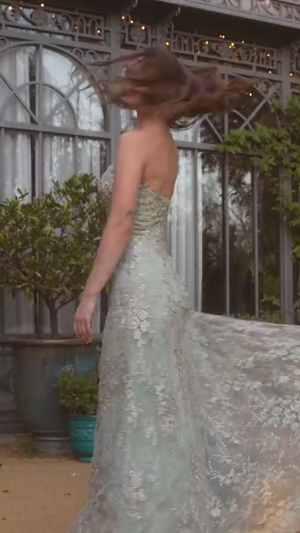 أندريا وليو A1446