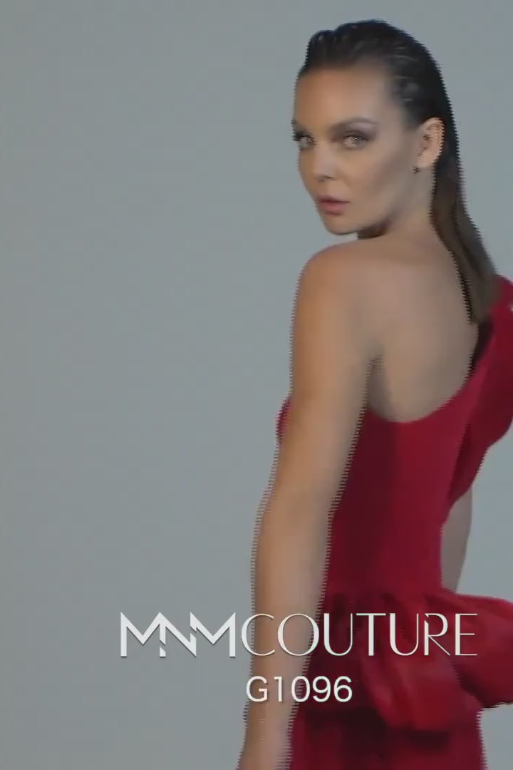 MNM Couture G1096