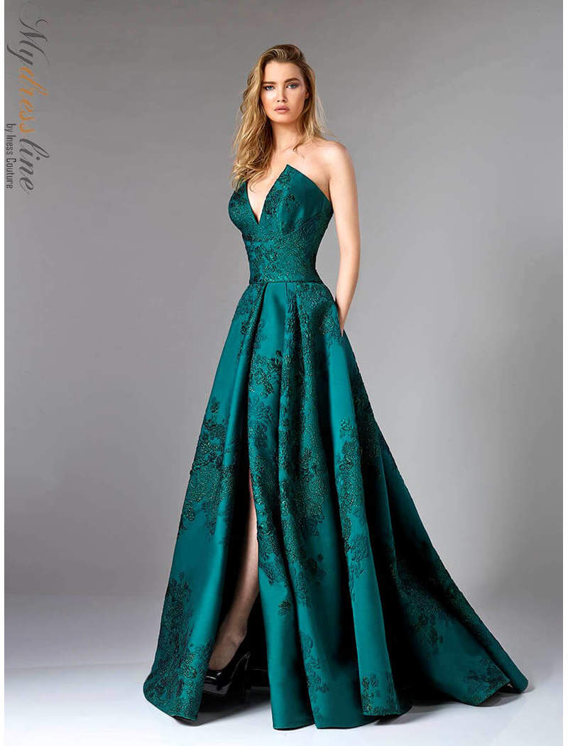 Graceful and Autistic Dresses between Fashion and Style Maintaining People - Mydressline