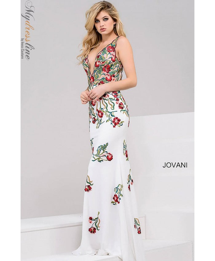 How to Dress after 40 and White outfit Long Dress Inspiration - Mydressline