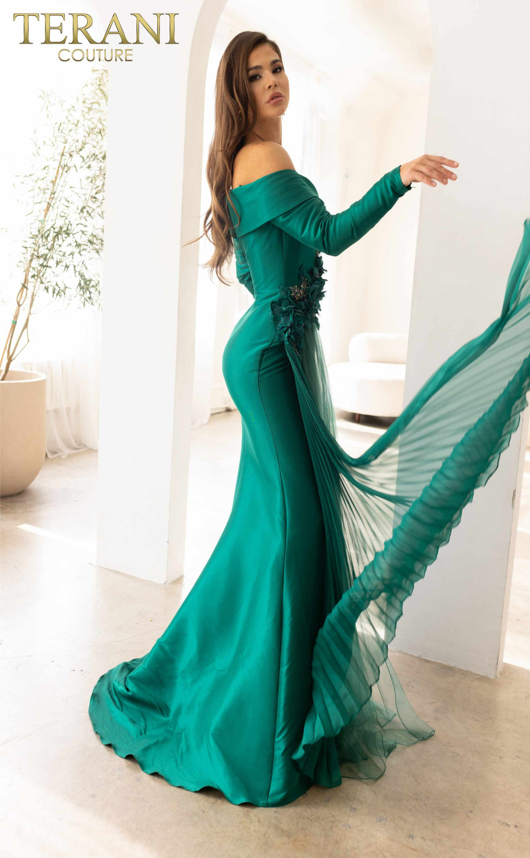 Terani Couture 241m2759