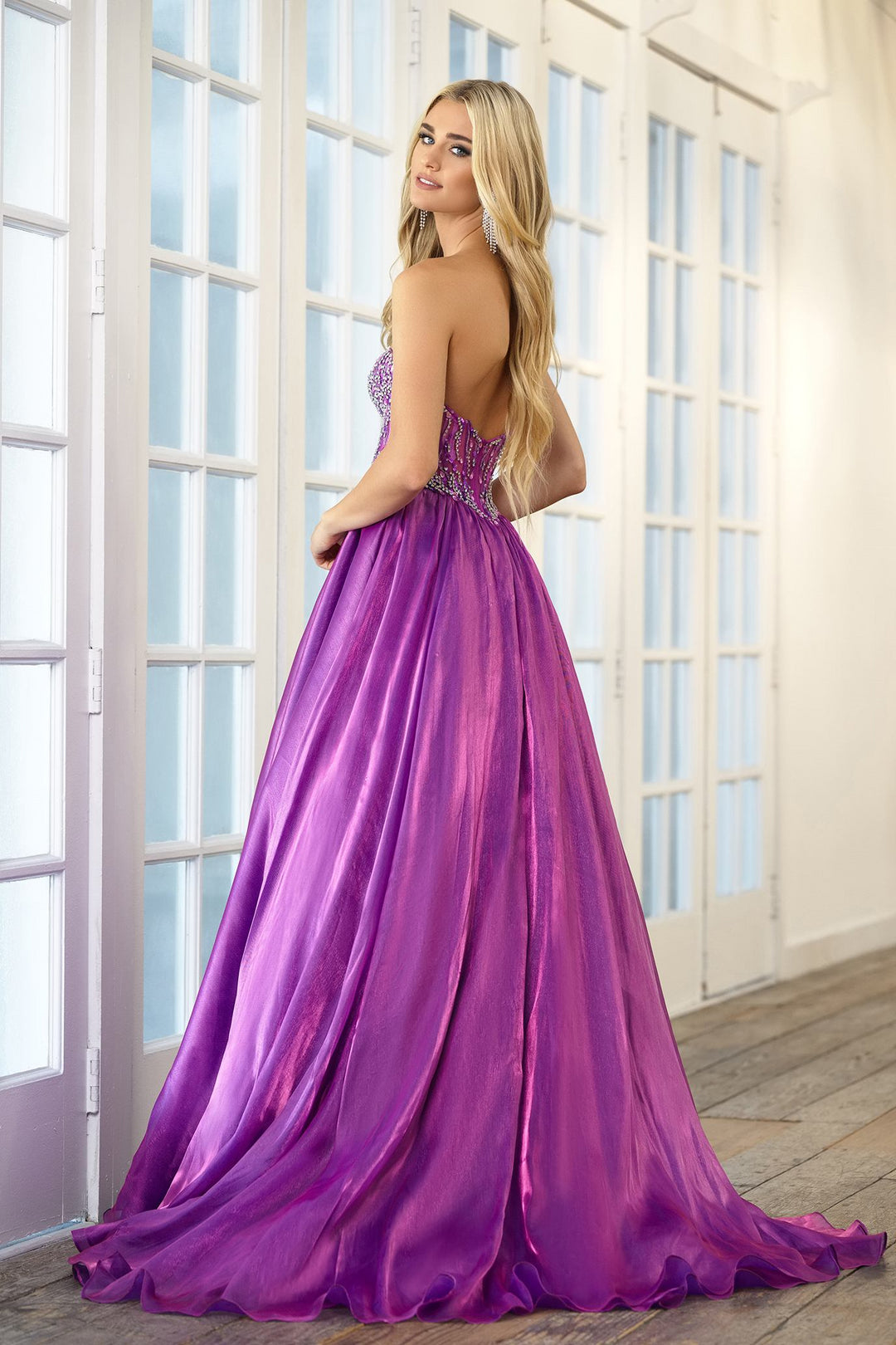 Ava Presley 28588