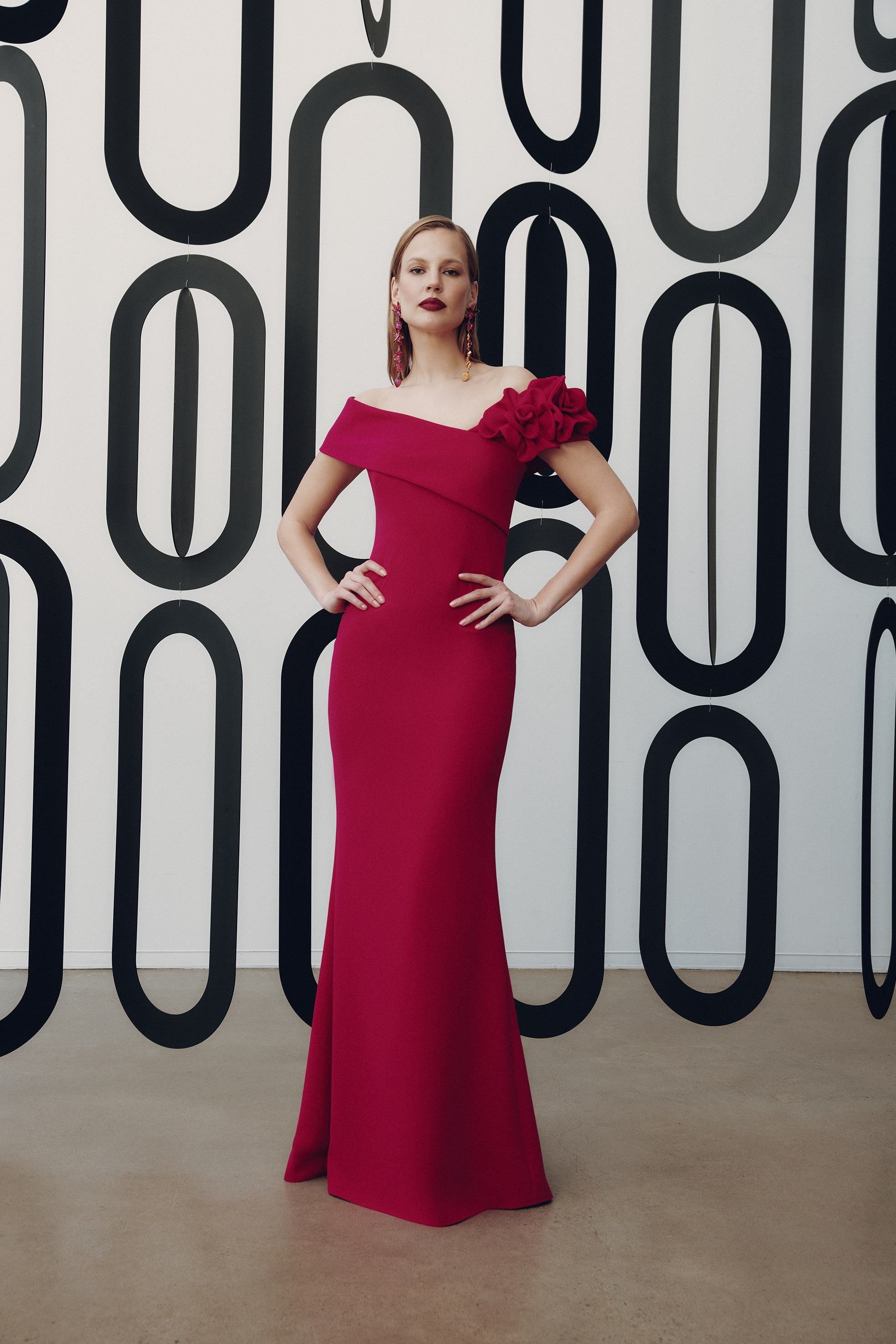 Off The Shoulder Dresses and Gowns – Mydressline