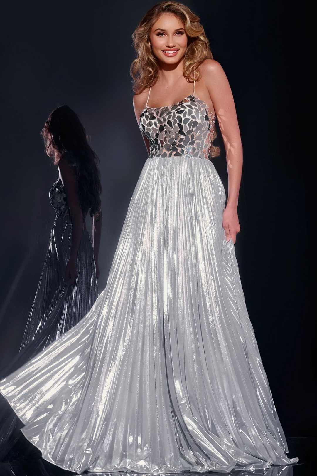 Mirror Embellished Dresses and Gowns Mydressline Mirror Embellished Dresses and Gowns Mydressline