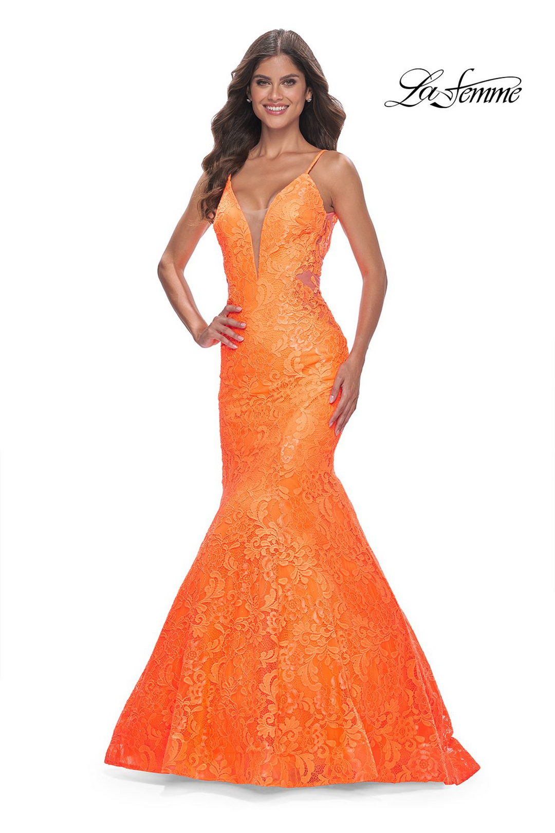 La Femme 32314 Lace Dress - Romantic Elegance & Timeless Beauty Mydressline La Femme 32314 Lace Dress - Romantic Elegance & Timeless Beauty Mydressline