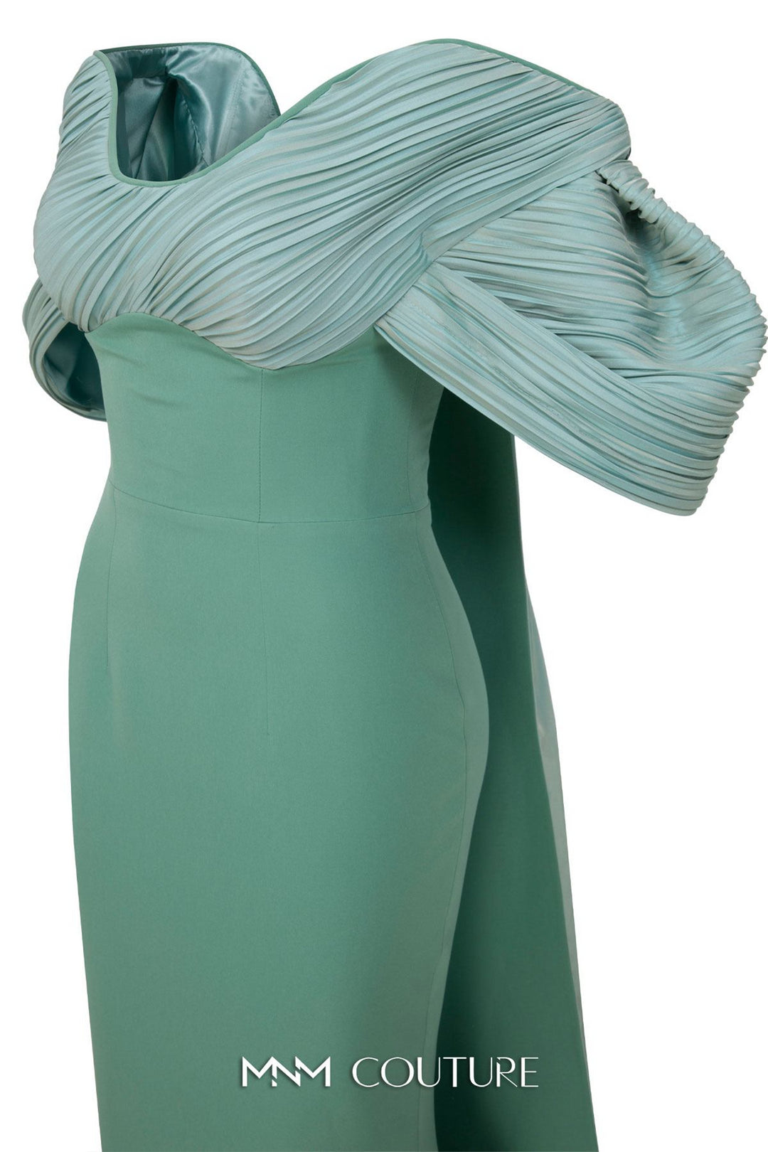 MNM Couture E0088