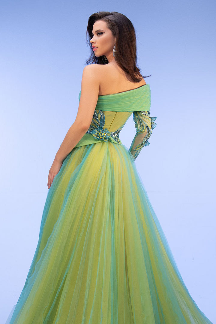 MNM Couture F02807