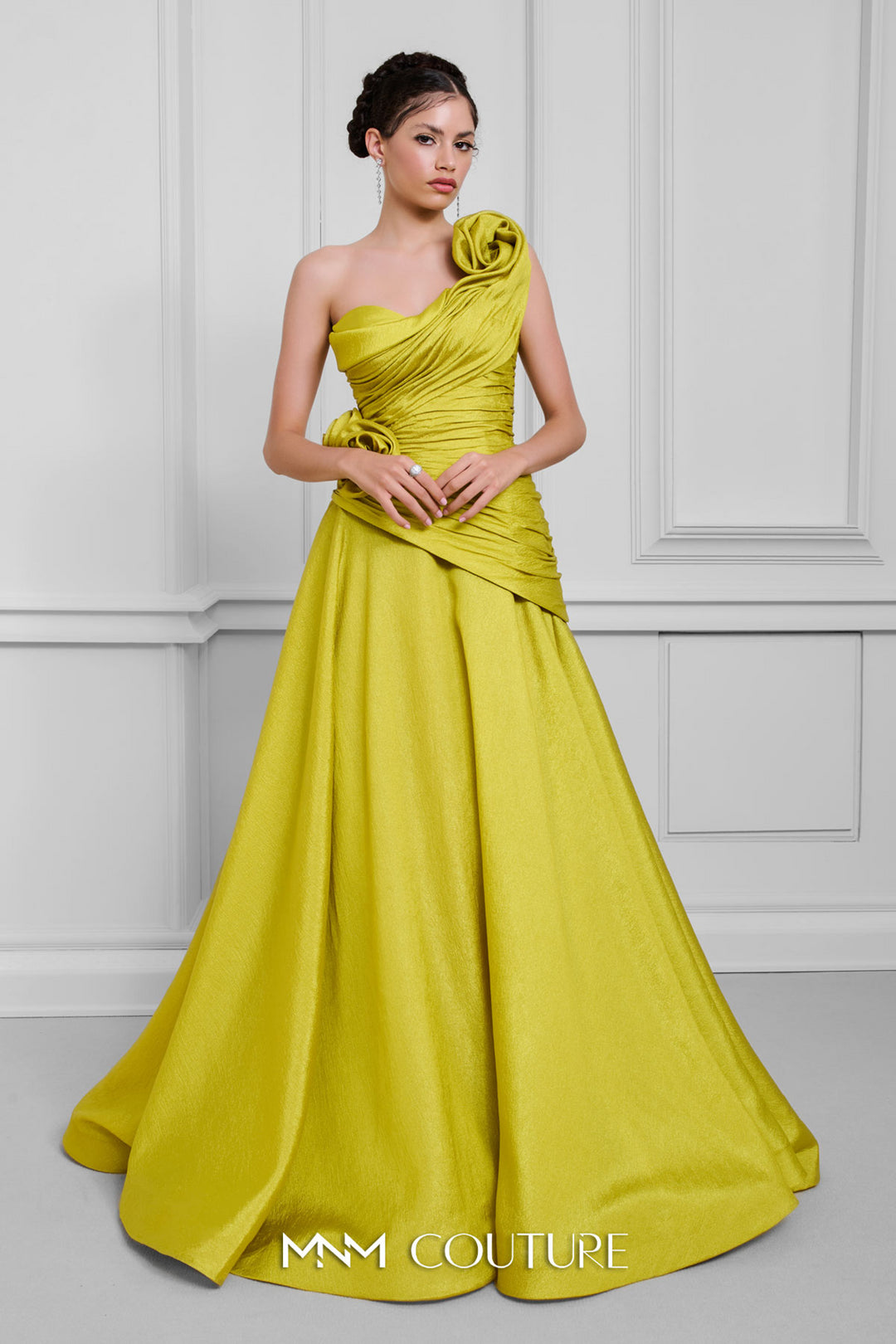 MNM Couture F02923
