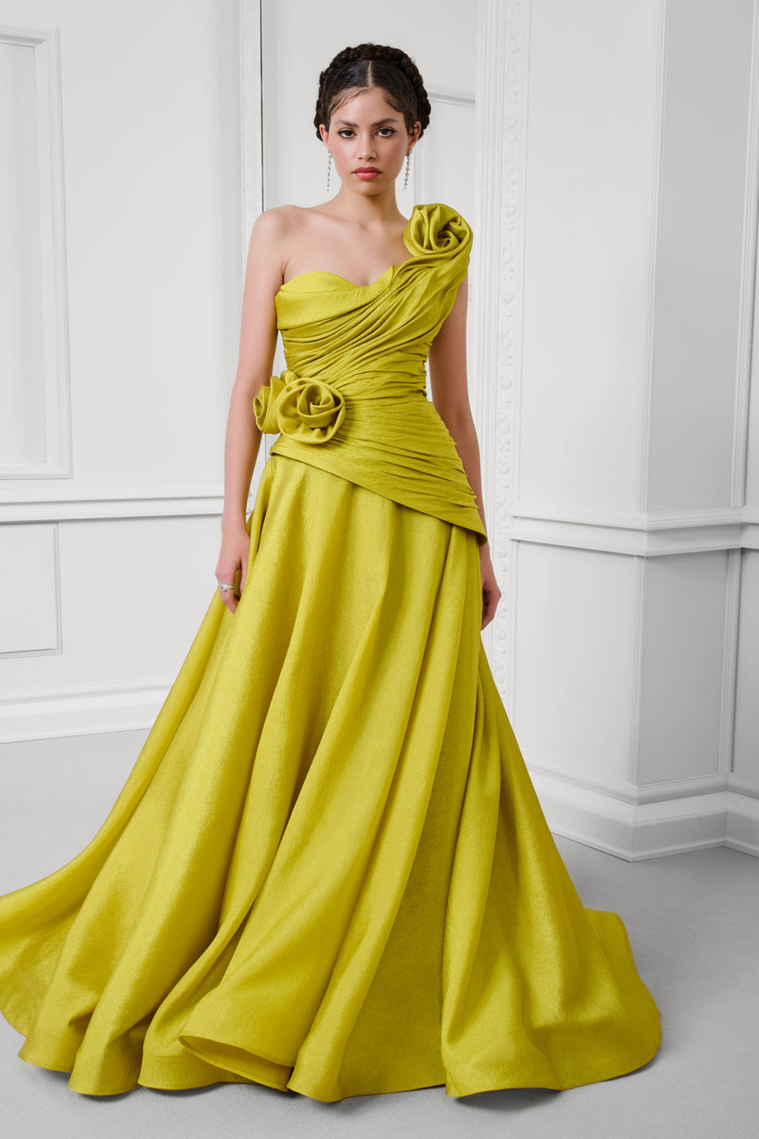 MNM Couture F02923