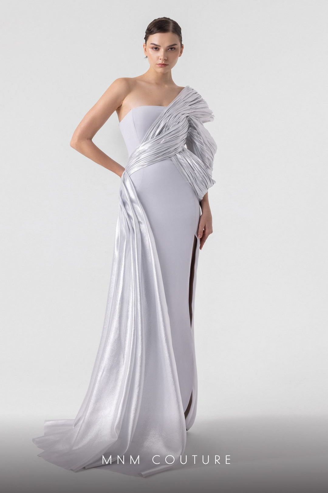 MNM Couture G1907