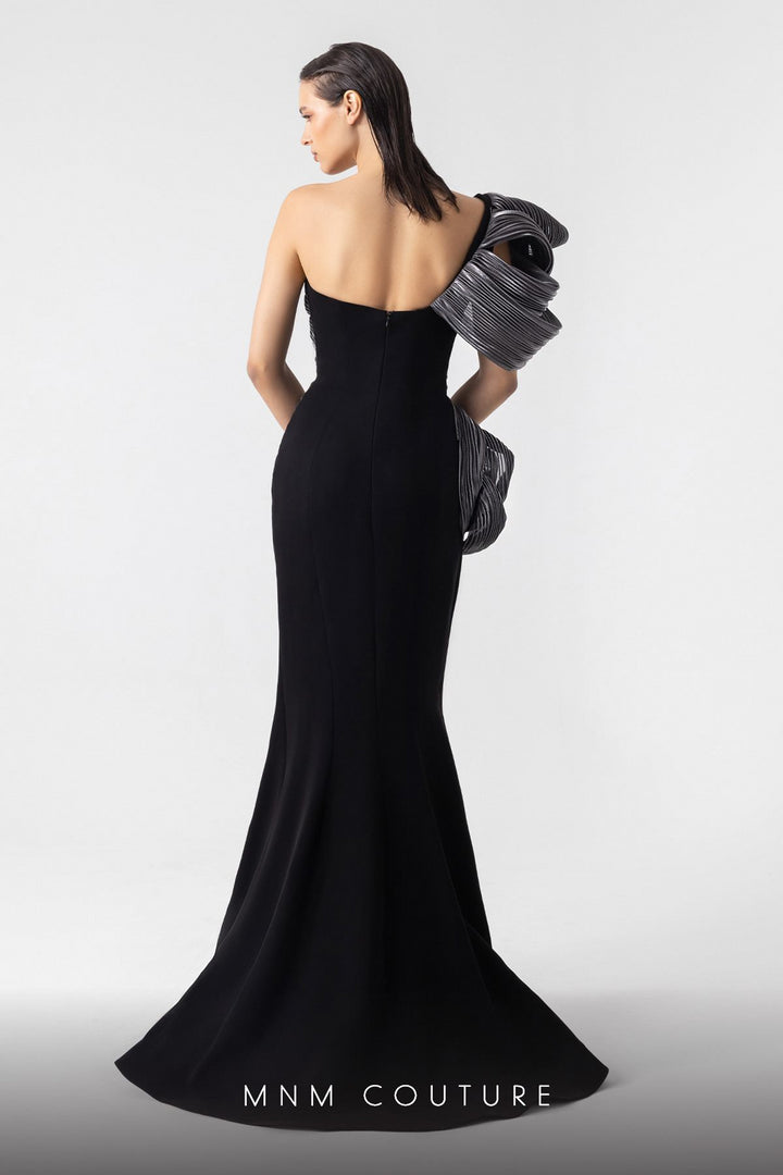 MNM Couture G1913