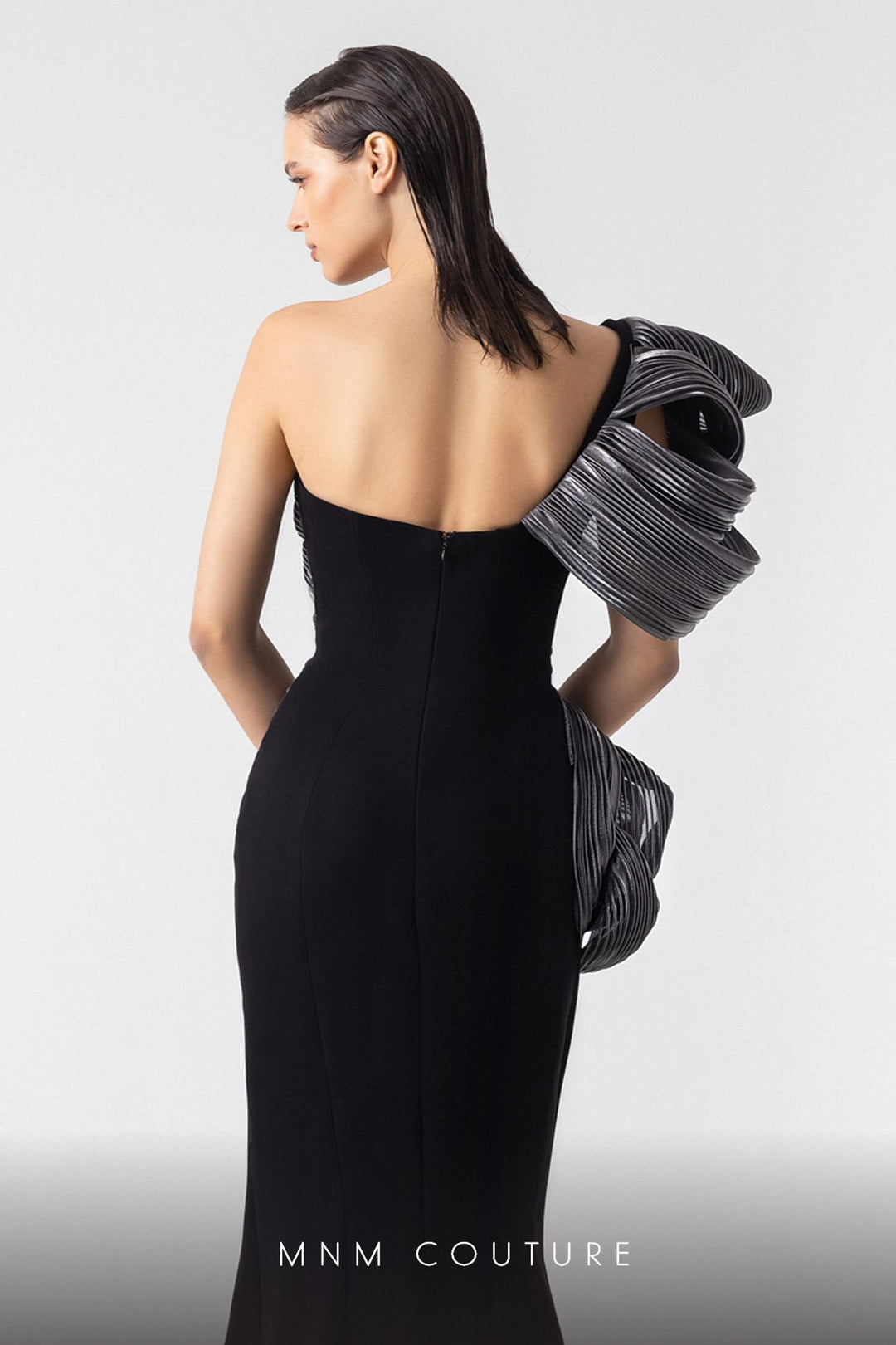 MNM Couture G1913