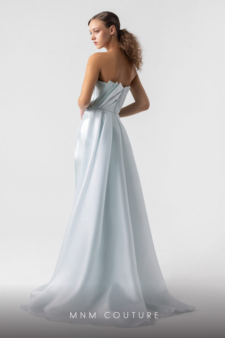 MNM Couture G1923