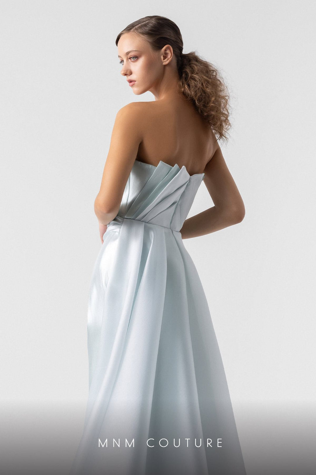 MNM Couture G1923