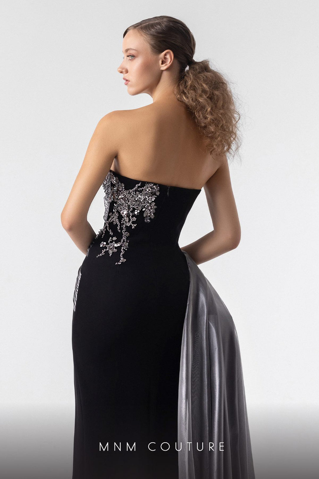 MNM Couture G1938