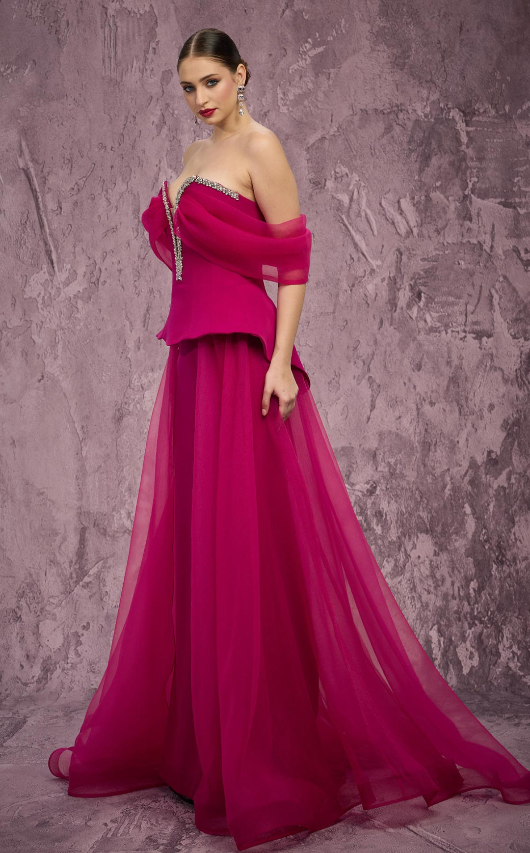 إم إن إم كوتور Q1010