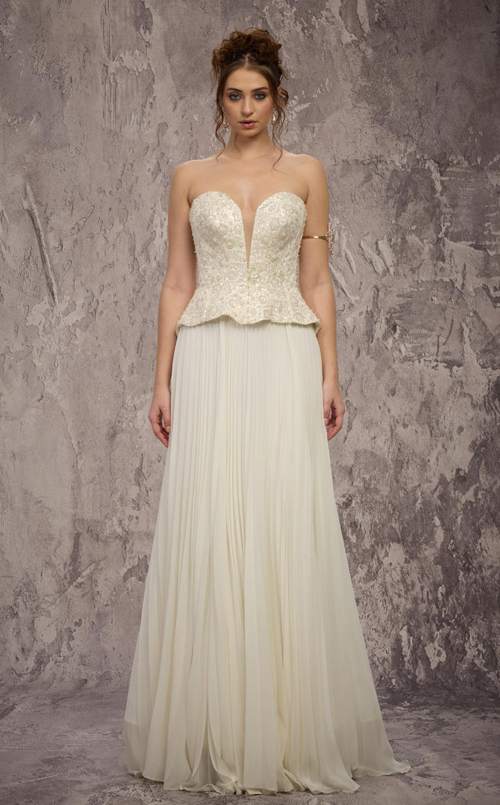 MNM Couture Q7715