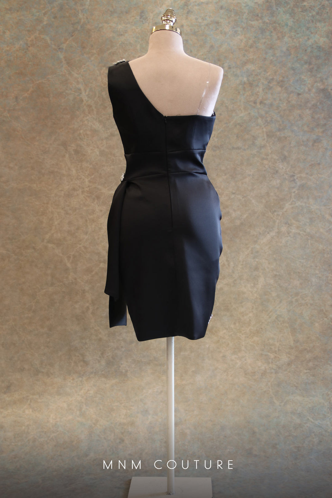 MNM Couture V6433