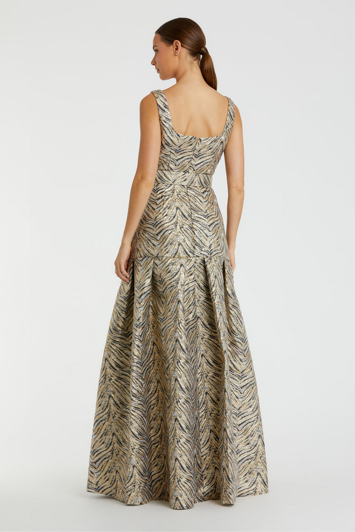 Mac Duggal 21054