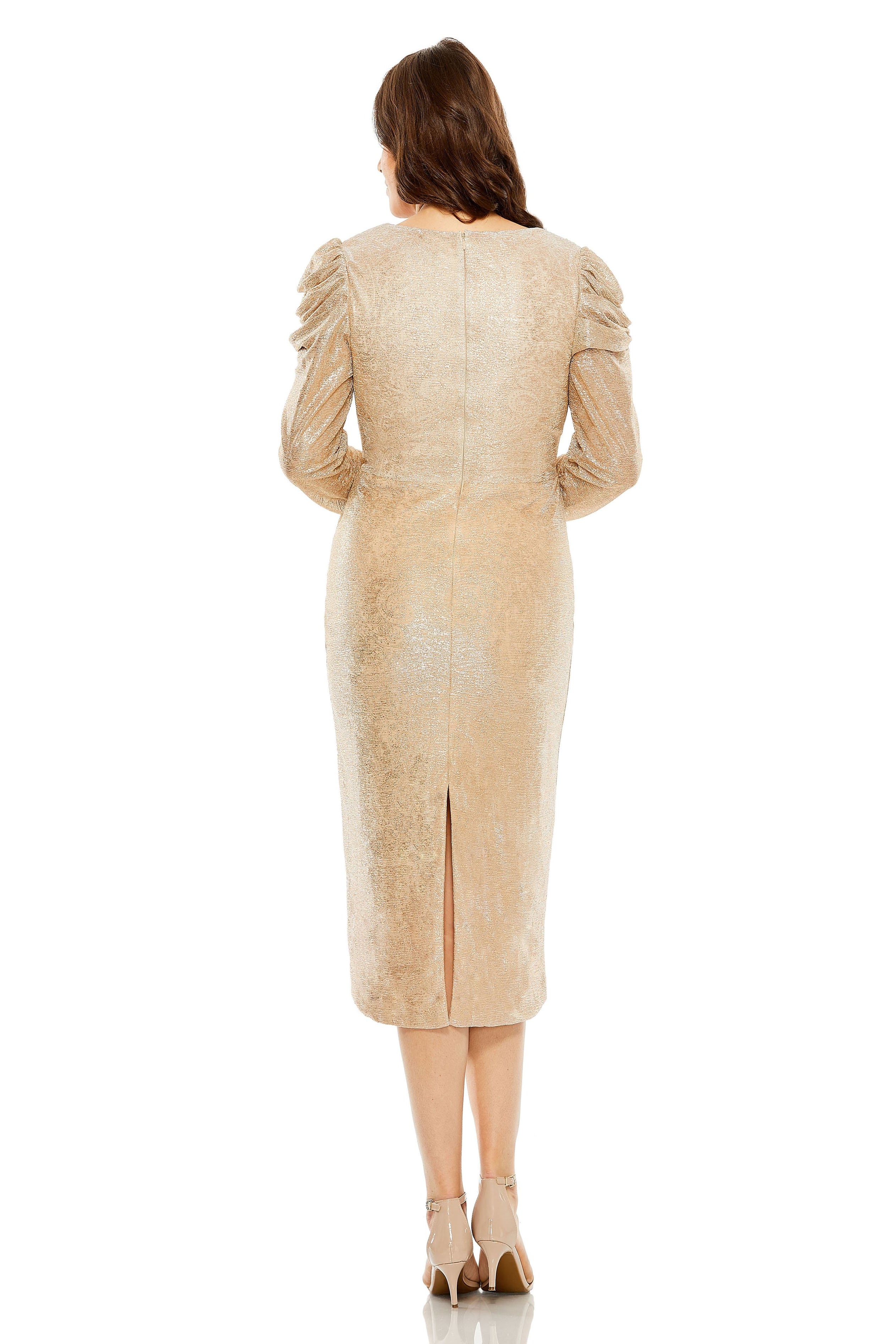 (US発)Mac Duggal  メタリックAラインガウン Gold Metallic Ruched A Line Gown - Mac Duggal