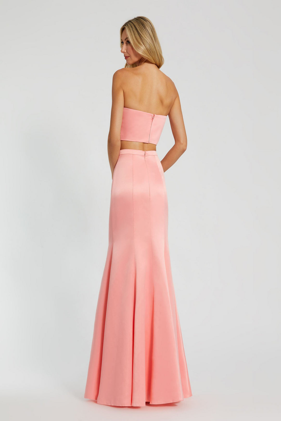 Mac Duggal 4983