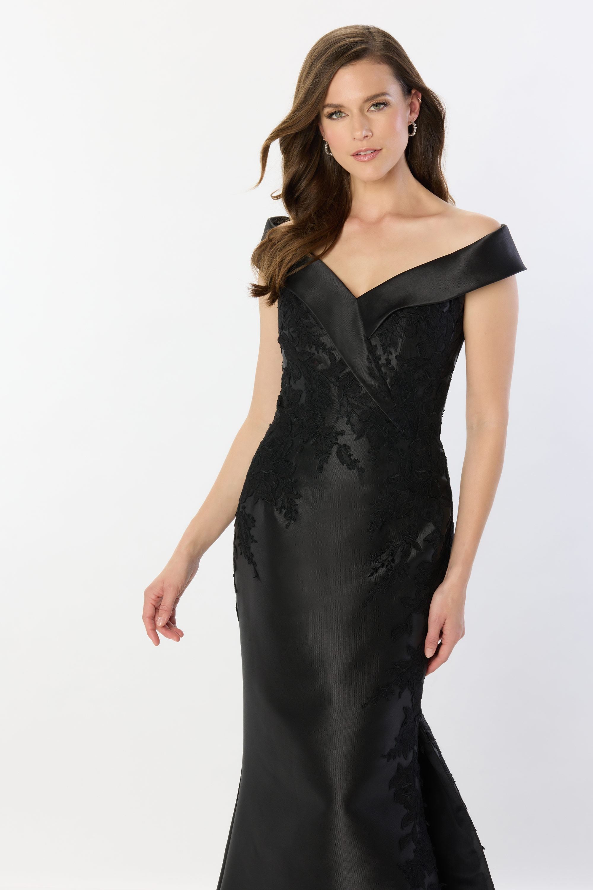 Mon Cheri Montage M2243 Off-Shoulder Evening Dress – Mydressline