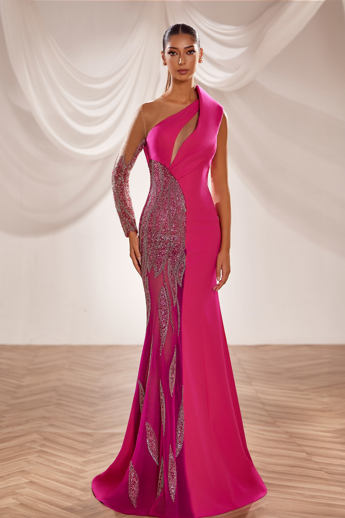 ريفيري كوتور SS250 – SS250: Luxurious One-Shoulder Dress