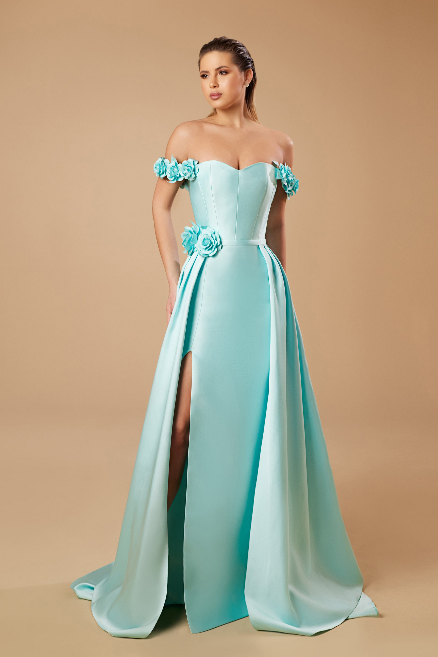 Sara Badr B225 main image 1