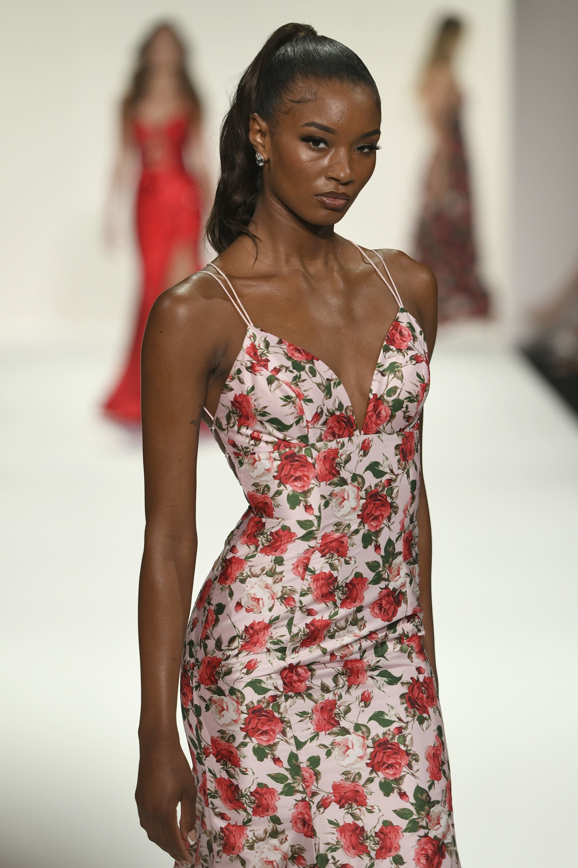 Mermaid Style Design Dresses and Gowns – Mydressline