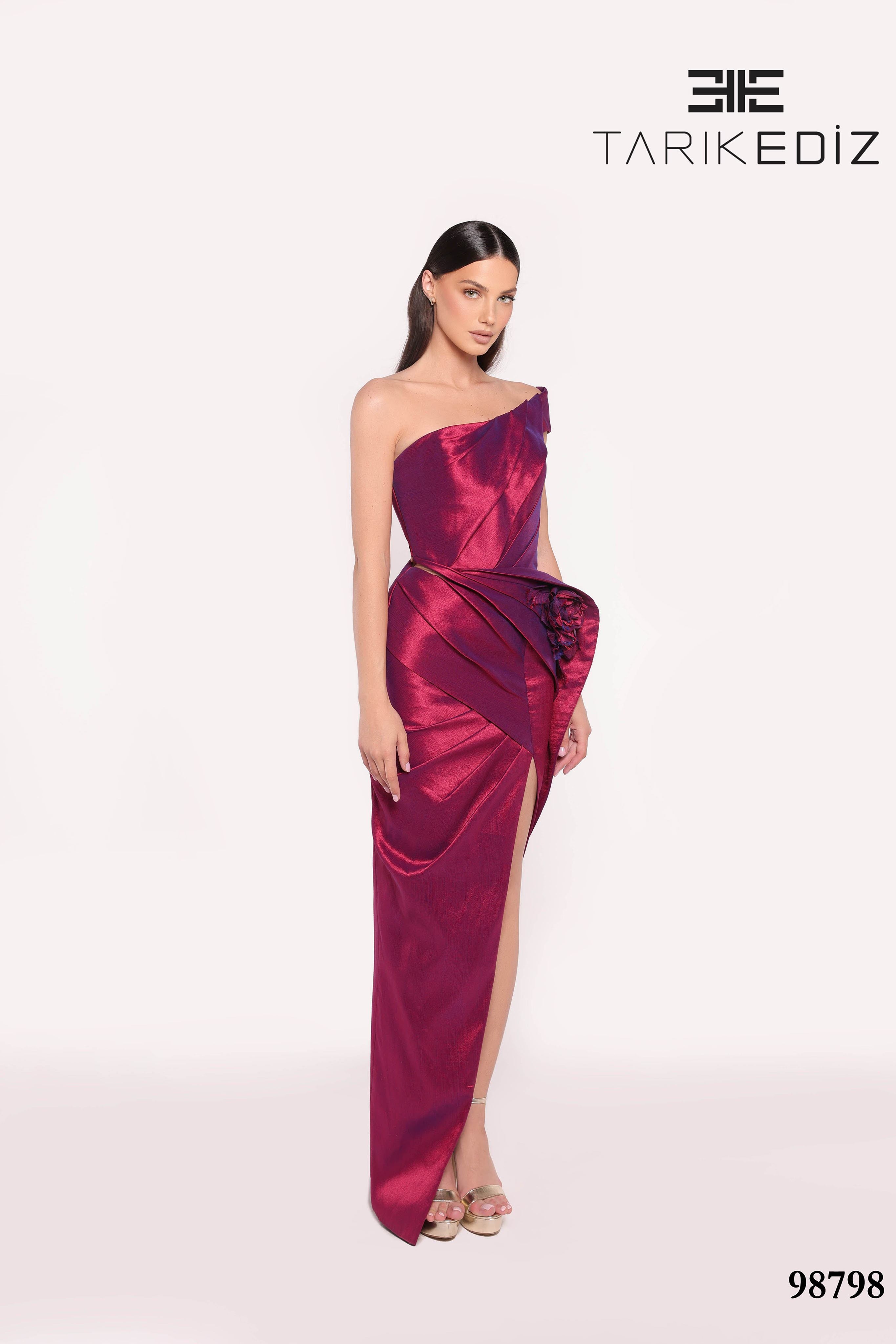 パーティードレス Draped Side Zipper Dress One Shoulder Side Cascade Dress with Rhinestone Detail