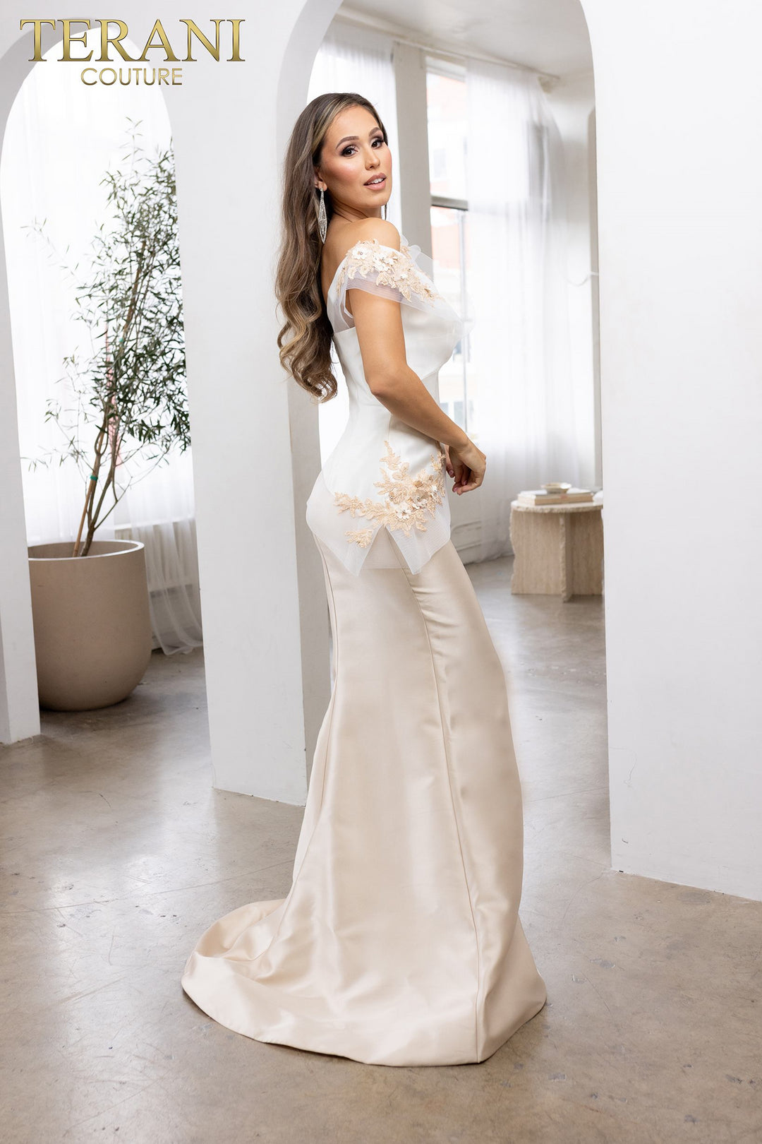 Terani Couture 241E2478