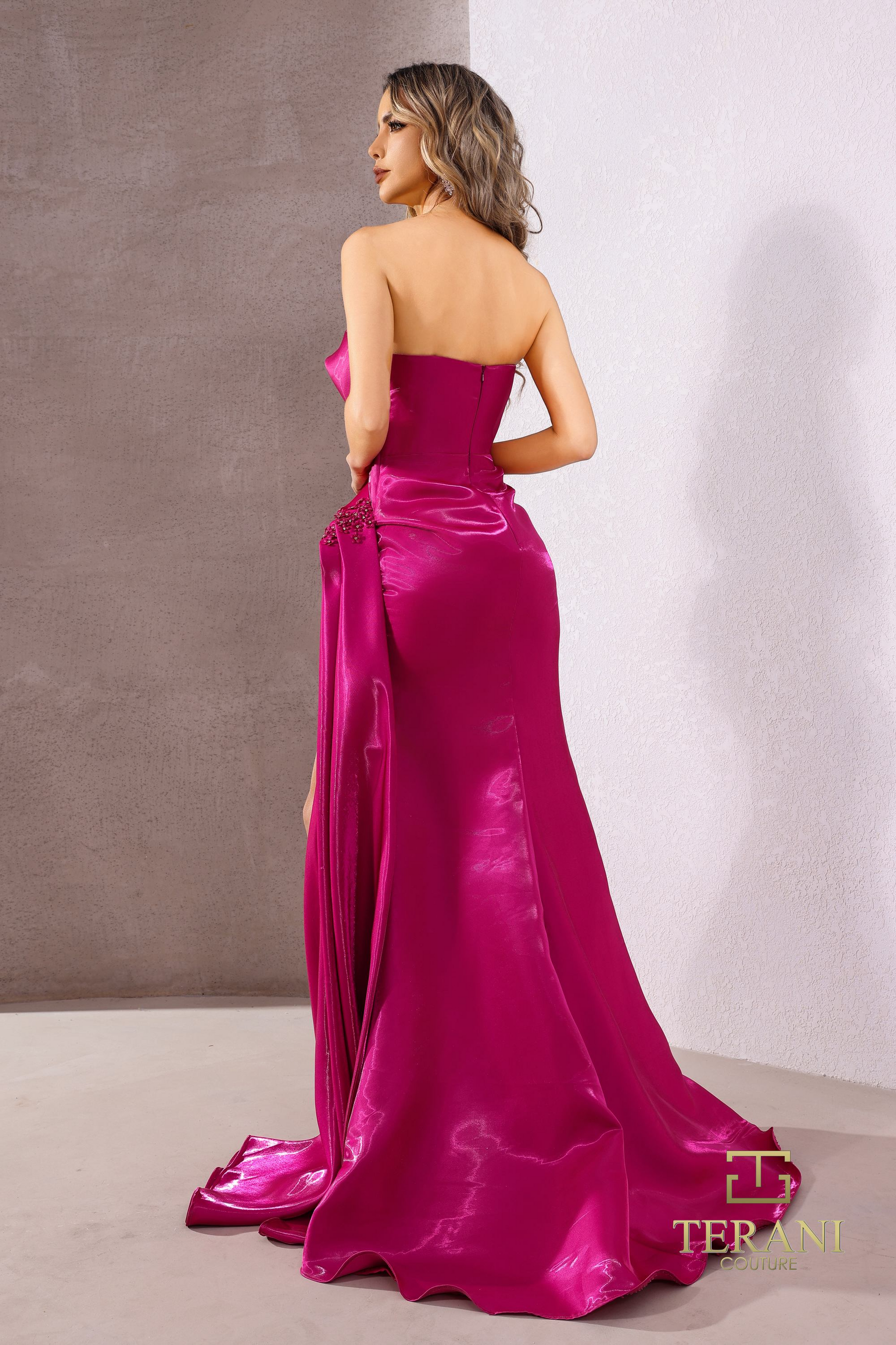 Terani Couture 242C3053 main image 1