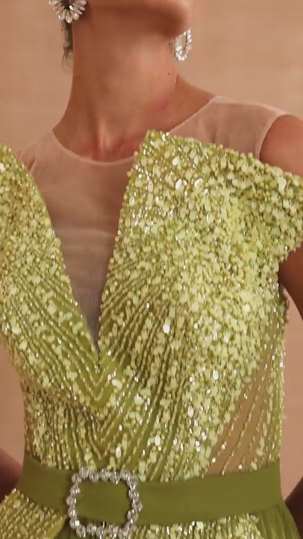 MNM Couture V07014