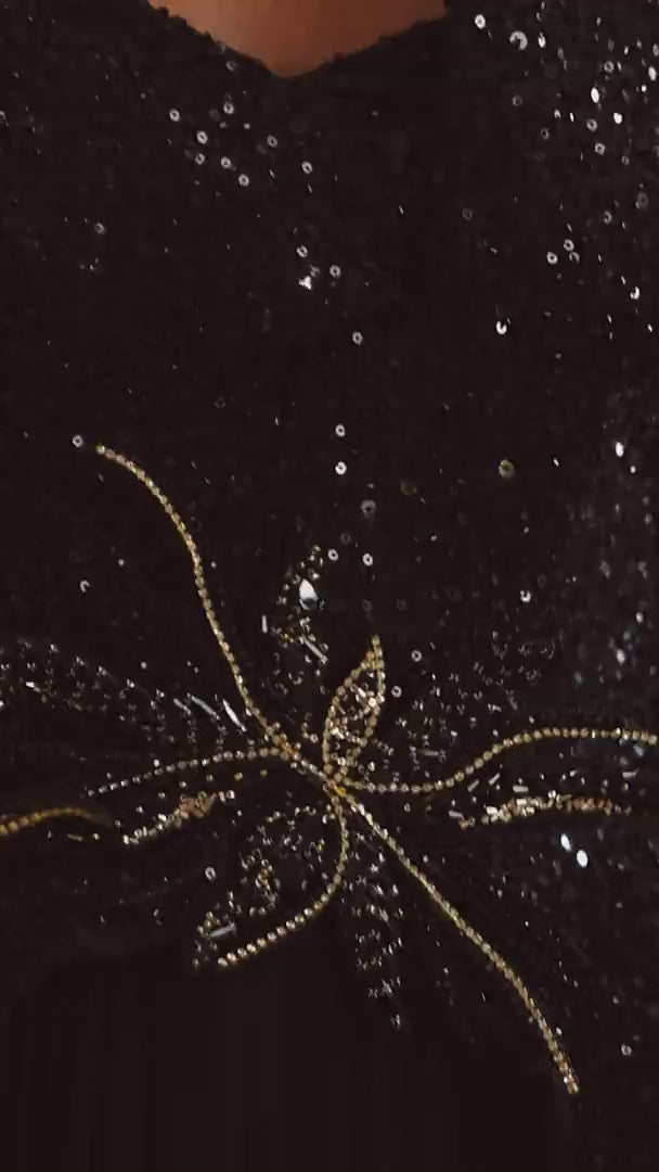 MNM Couture V07282