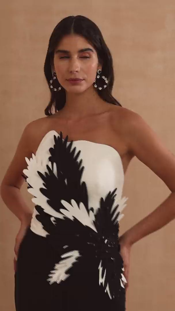 MNM Couture V07442