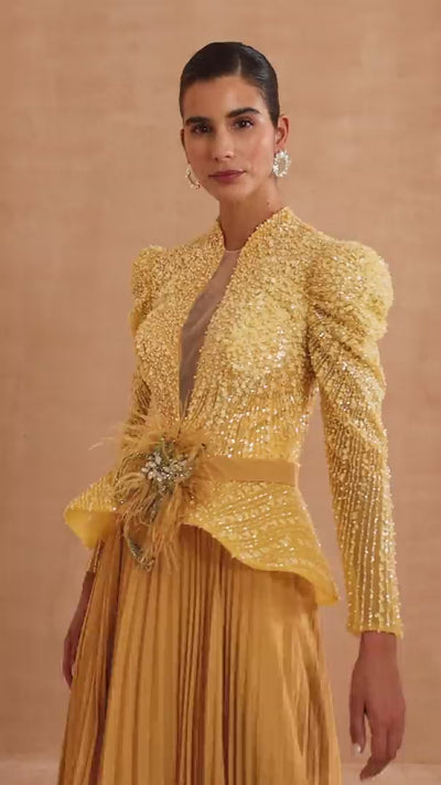 MNM Couture V06941