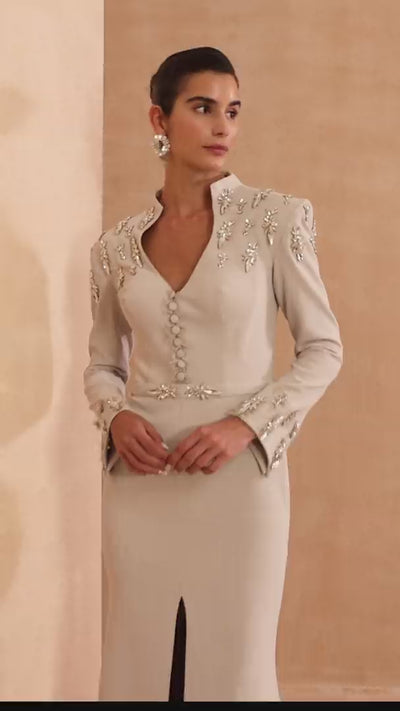 MNM Couture V02030