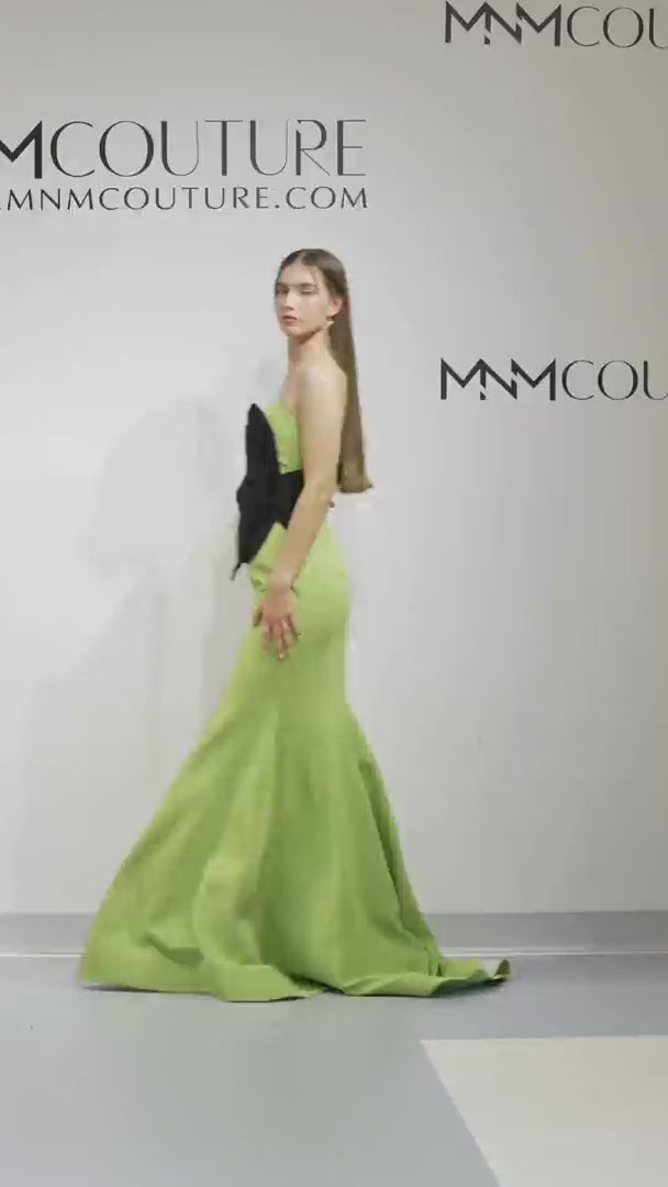 MNM Couture V07421