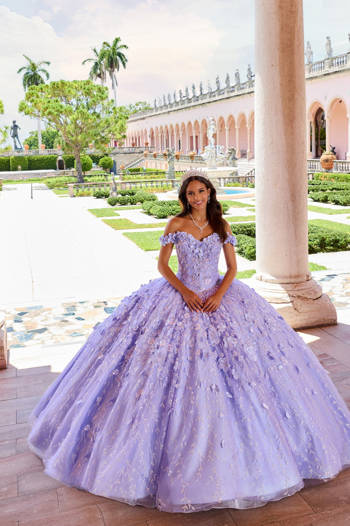 Princesa by Ariana Vara PR22036