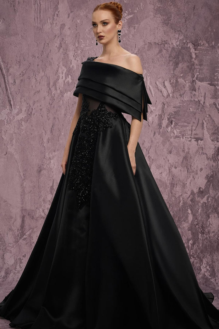 MNM Couture J03128