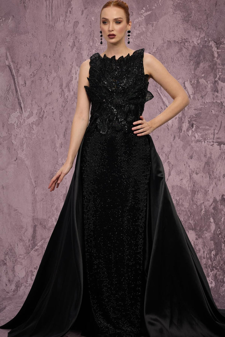 MNM Couture J03186