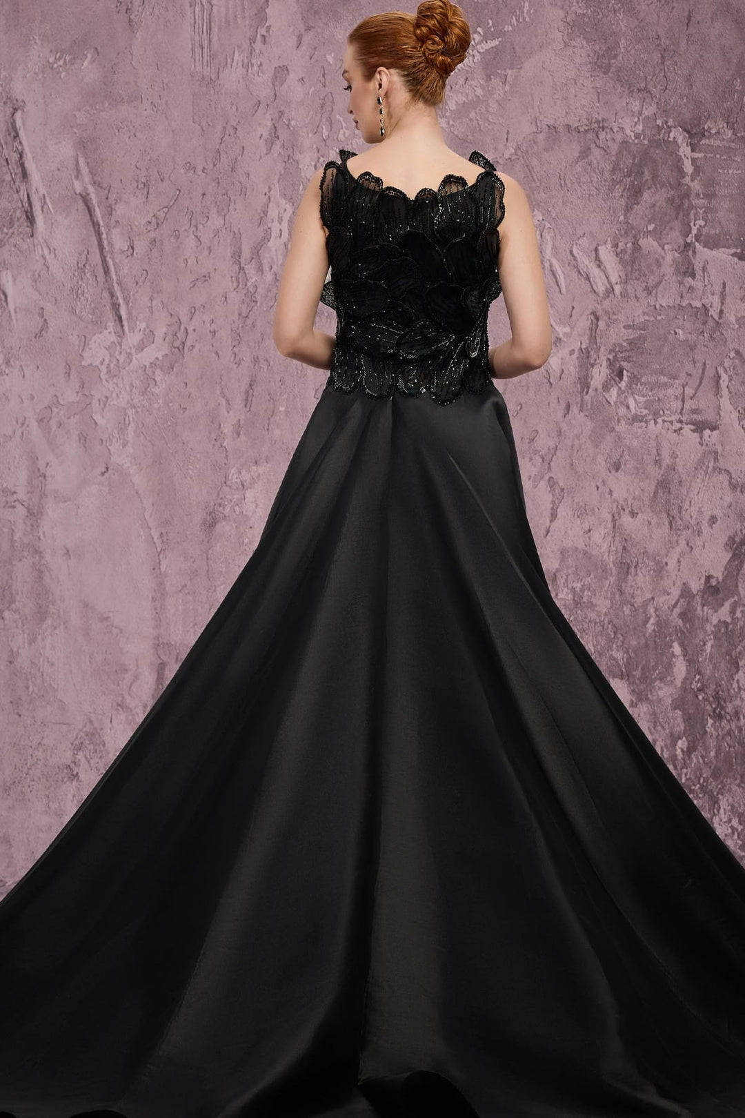 MNM Couture J03186