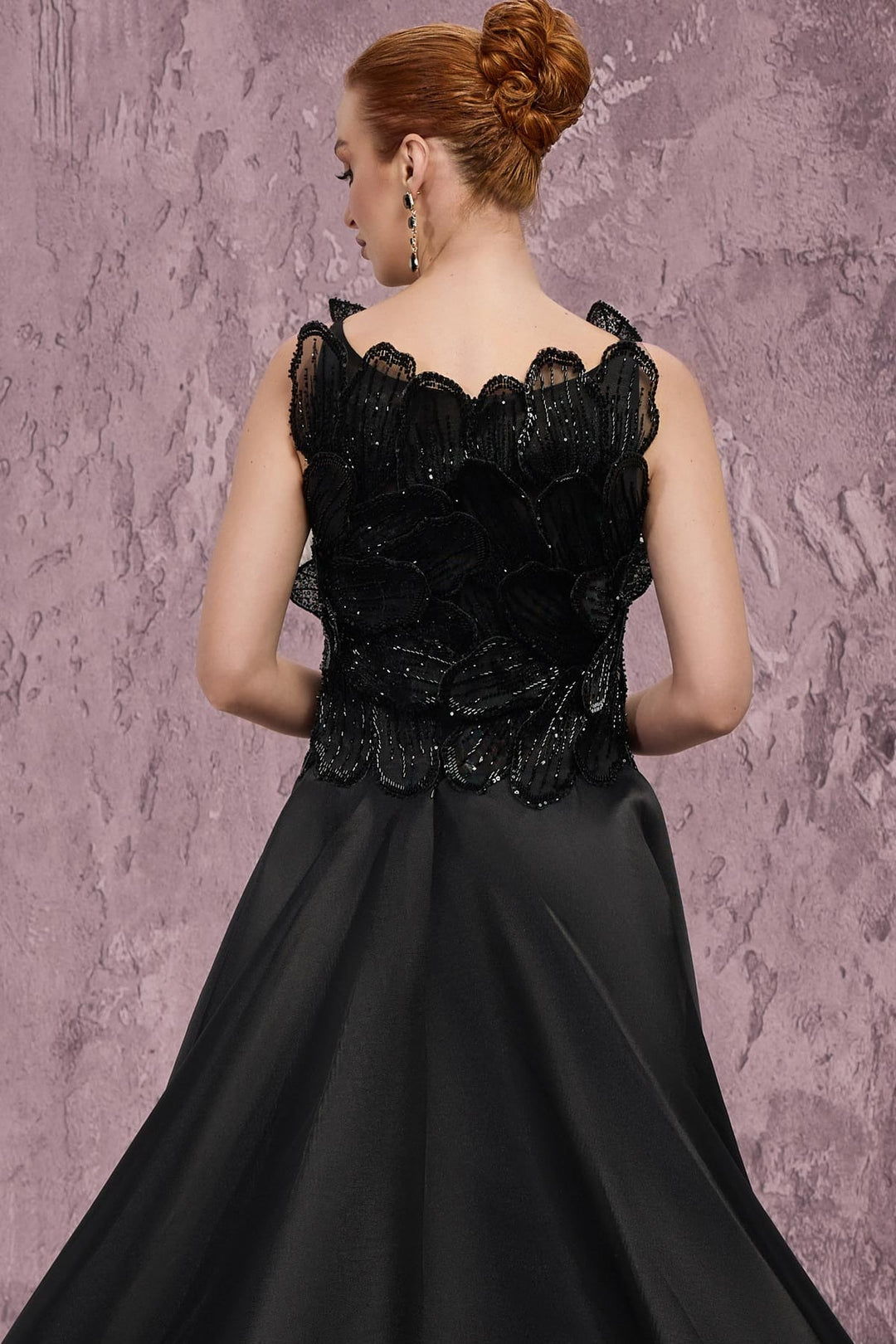 MNM Couture J03186