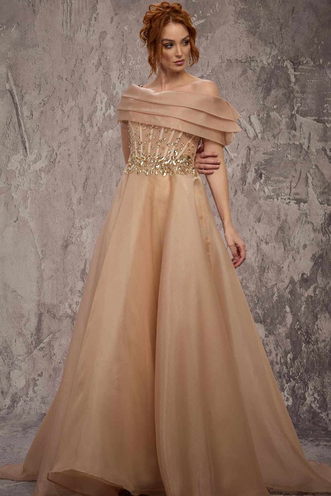 MNM Couture J03599
