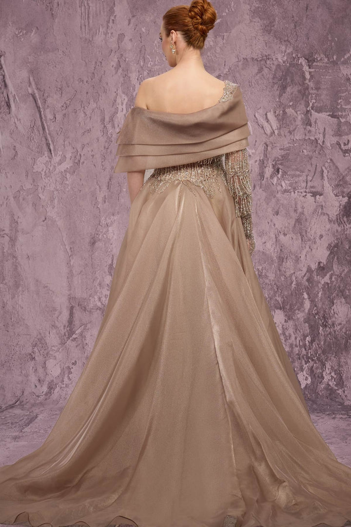 MNM Couture J03599