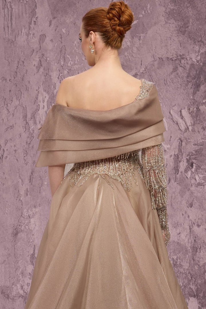 MNM Couture J03599