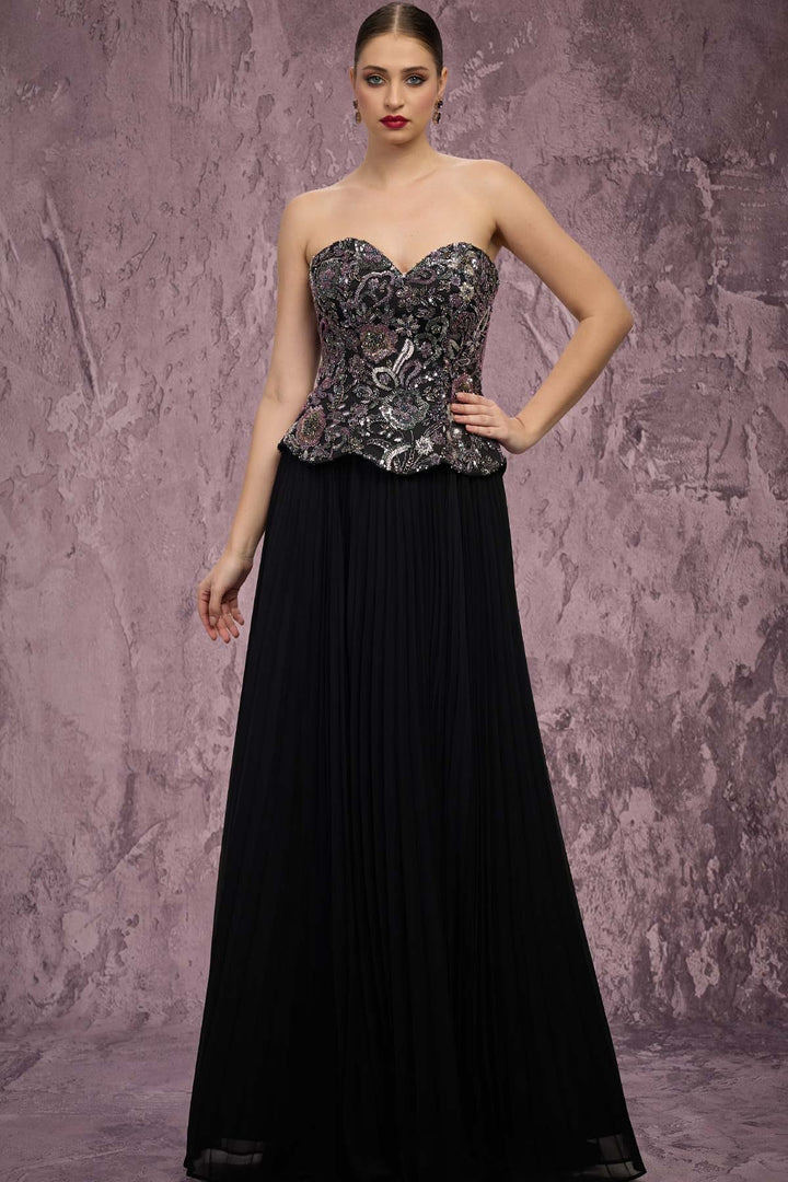 MNM Couture Q7778